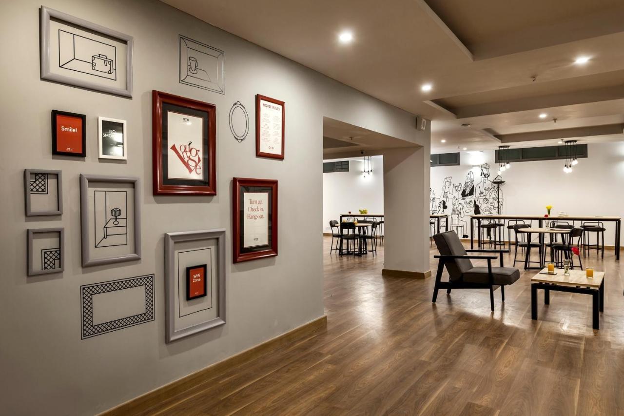 Oyo Townhouse 92944 Pan International 3*